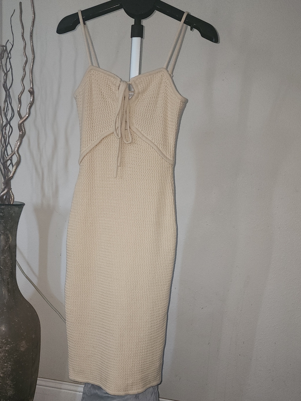 House of Harlow 1960 Cream Knit Tie-Front Midi Dress - Picture 12 of 12